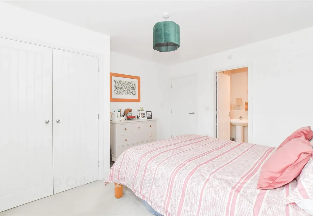 Bedroom 1 - Sandpiper Road, Chichester, West Sussex - Wards of Kent