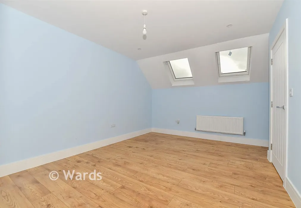 Bedroom 1 - Bishop Close, High Halden, Ashford, Kent - Wards of Kent