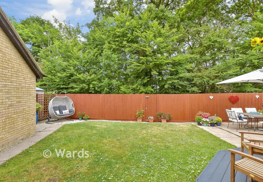 Rear Garden - Dove Close, Herne Bay, Kent - Wards of Kent