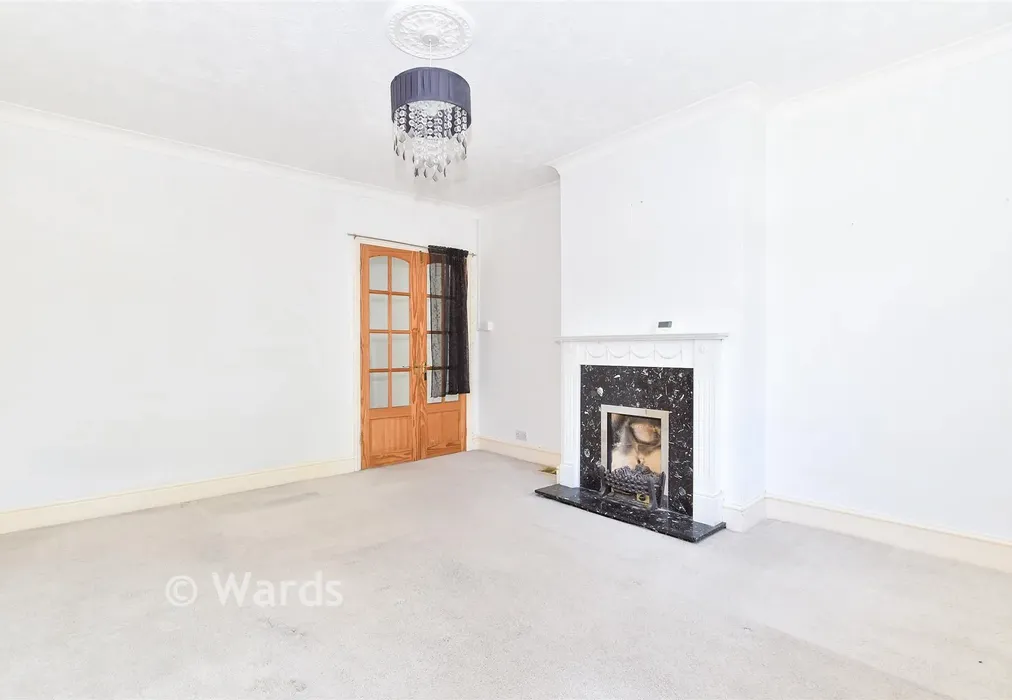 Lounge - Little Buckland Avenue, Maidstone, Kent - Wards of Kent