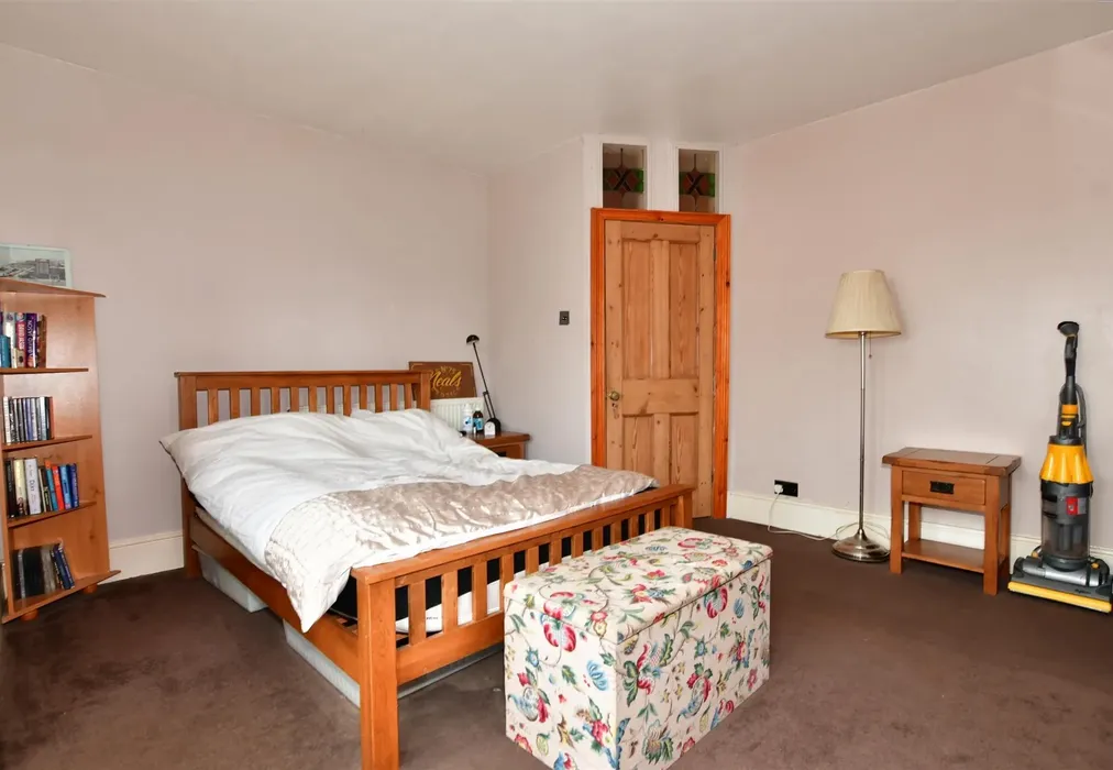 Bedroom 1 - Hollicondane Road, Ramsgate, Kent - Wards of Kent