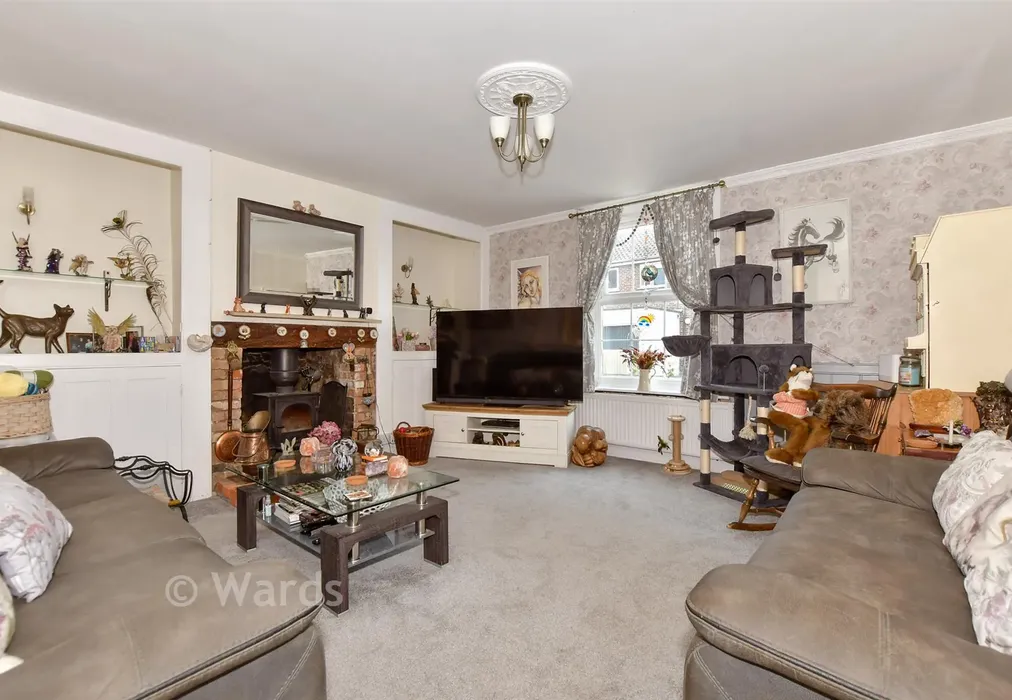 Lounge - South Street, Lydd, Kent - Wards of Kent