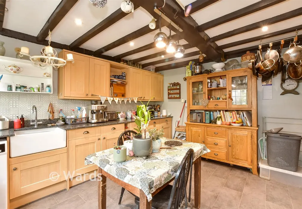 Kitchen - South Street, Lydd, Kent - Wards of Kent