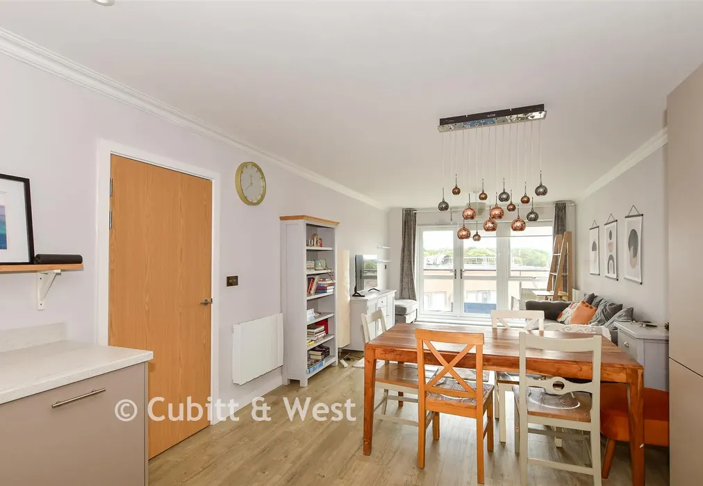 Kitchen/ Lounge/Diner - Ifield Road, West Green, Crawley, West Sussex - Wards of Kent