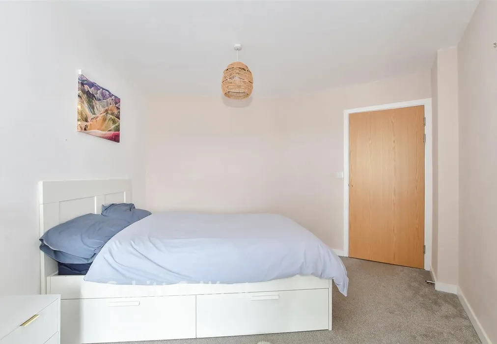 Bedroom 2 - Ifield Road, West Green, Crawley, West Sussex - Wards of Kent