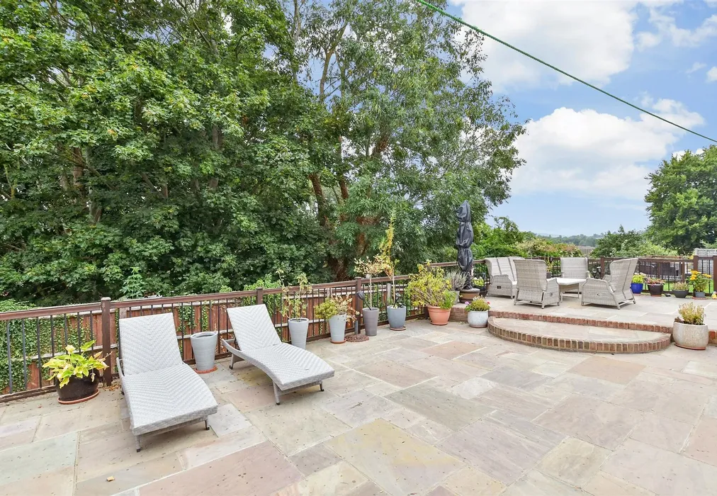 Rear Garden - Gorham Close, Snodland, Kent - Wards of Kent
