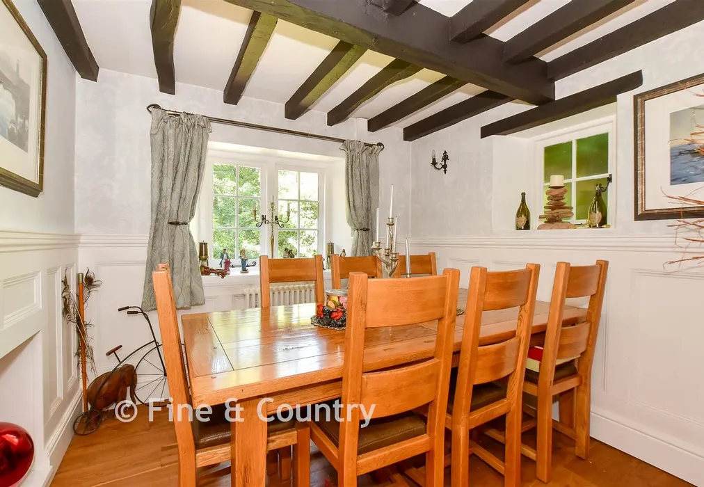 Dining Room - Lynch Lane, Calbourne, Newport, Isle of Wight - Wards of Kent