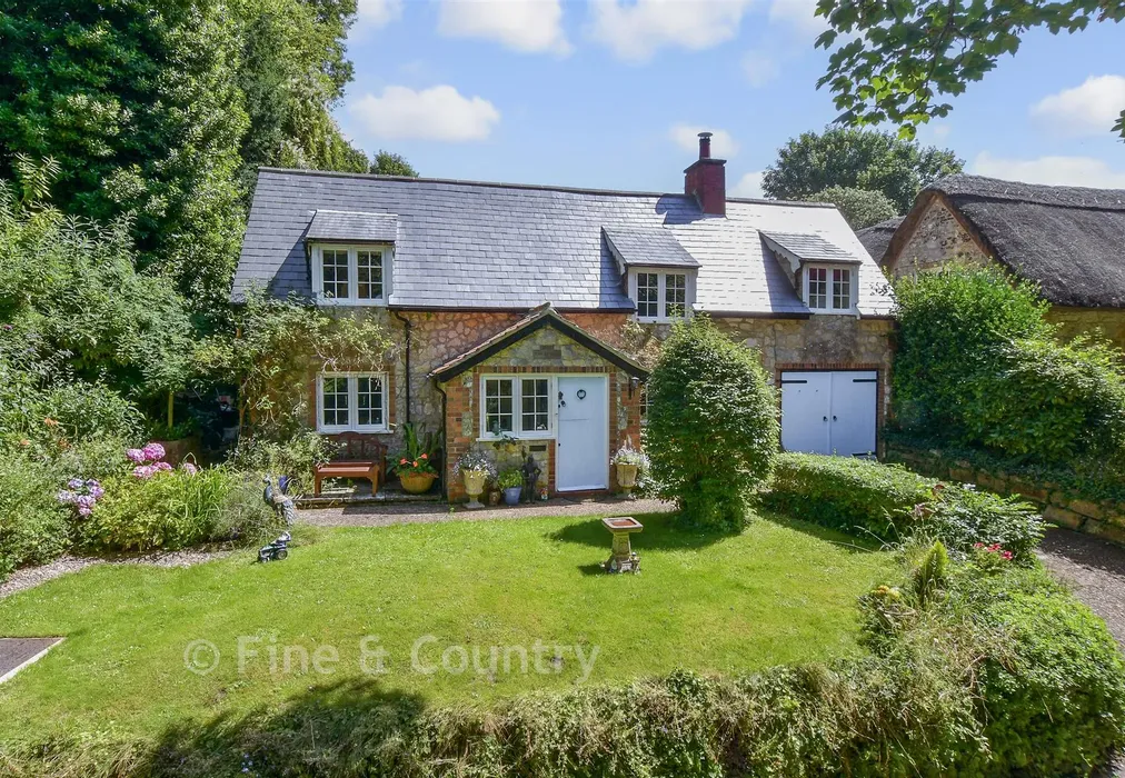 External (Web) - Lynch Lane, Calbourne, Newport, Isle of Wight - Wards of Kent