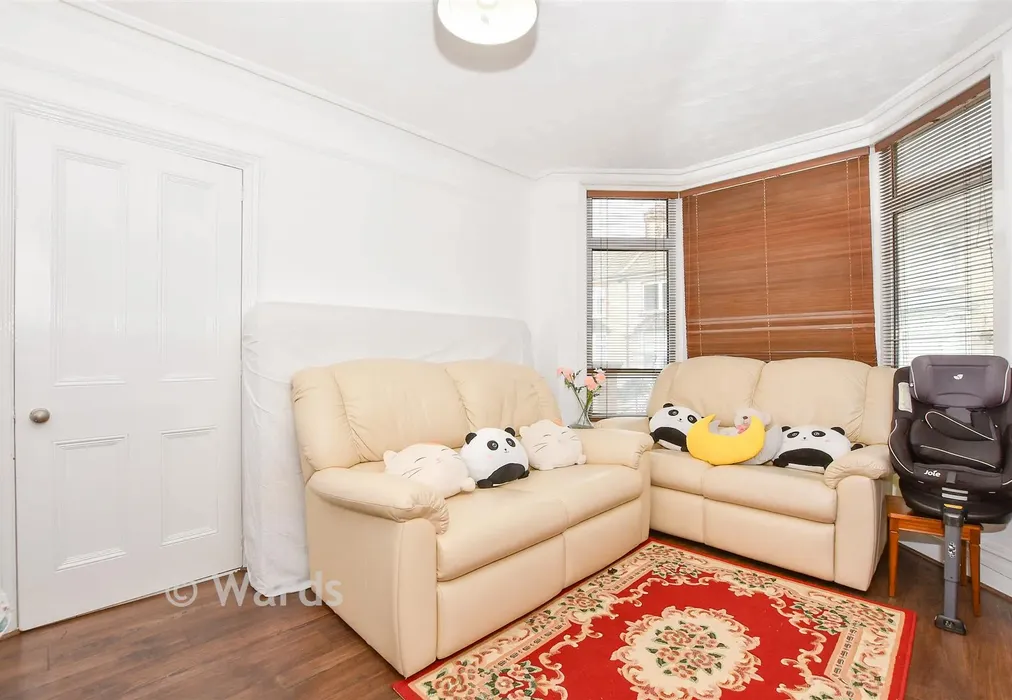 Lounge - Muir Road, Maidstone, Kent - Wards of Kent