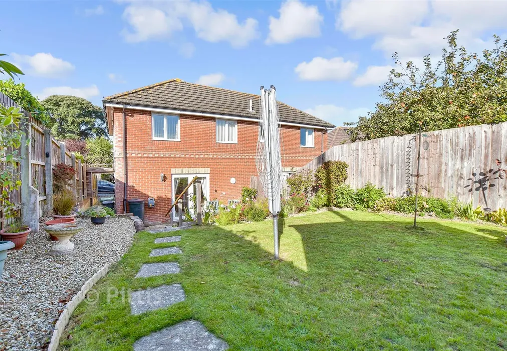 Rear Garden - St. Saviour's Road, Totland Bay, Isle of Wight - Wards of Kent
