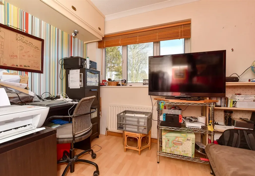 Bedroom 4 - Lower Street, Tilmanstone, Deal, Kent - Wards of Kent