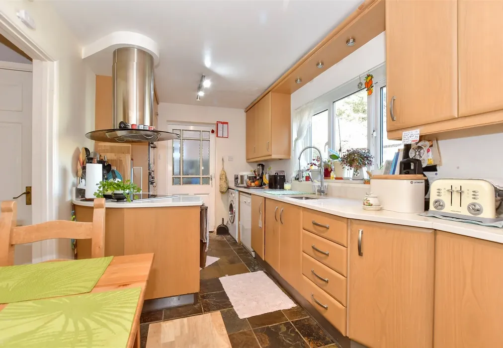 Kitchen/ Breakfast Room - Lower Street, Tilmanstone, Deal, Kent - Wards of Kent