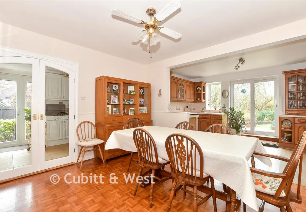 Dining Area - Poles Lane, Lowfield Heath, Crawley, West Sussex - Wards of Kent