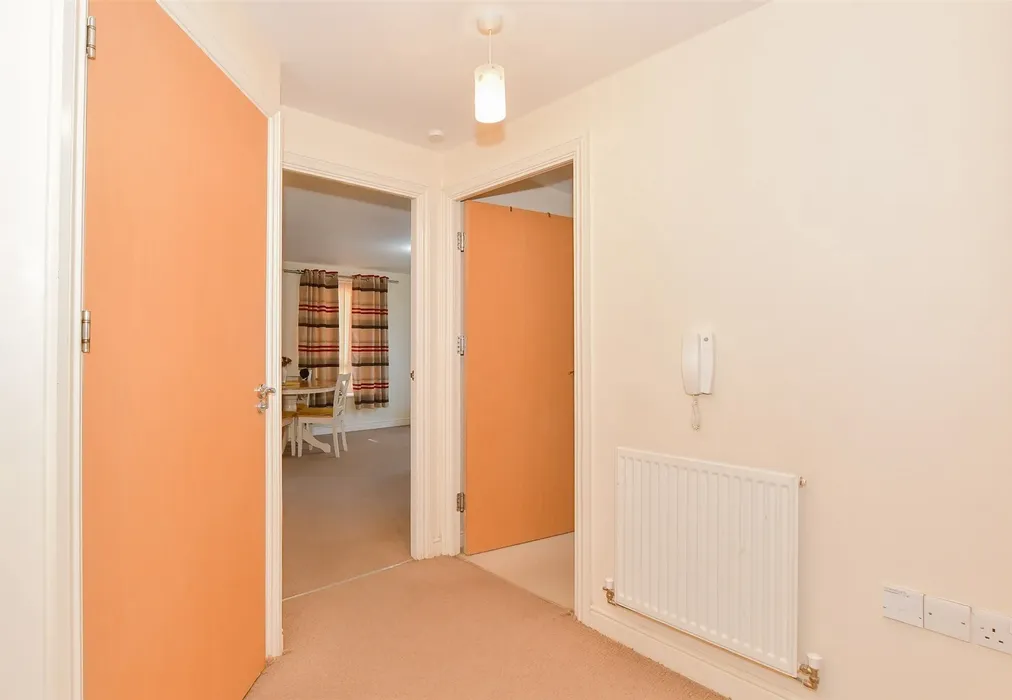 Hallway - Commonwealth Drive, Three Bridges, Crawley, West Sussex - Wards of Kent
