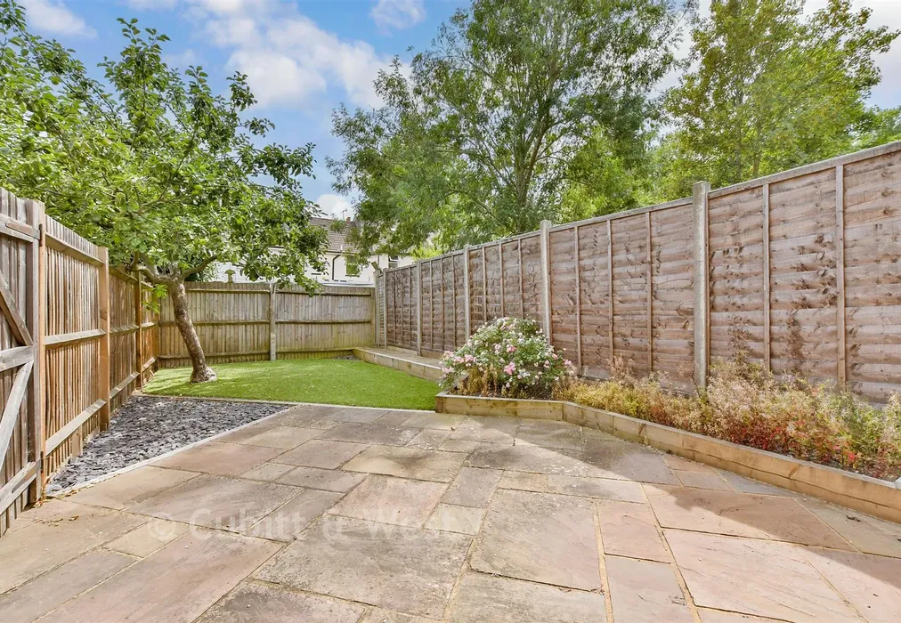 Rear Garden - Elm Road, Purley, Surrey - Wards of Kent
