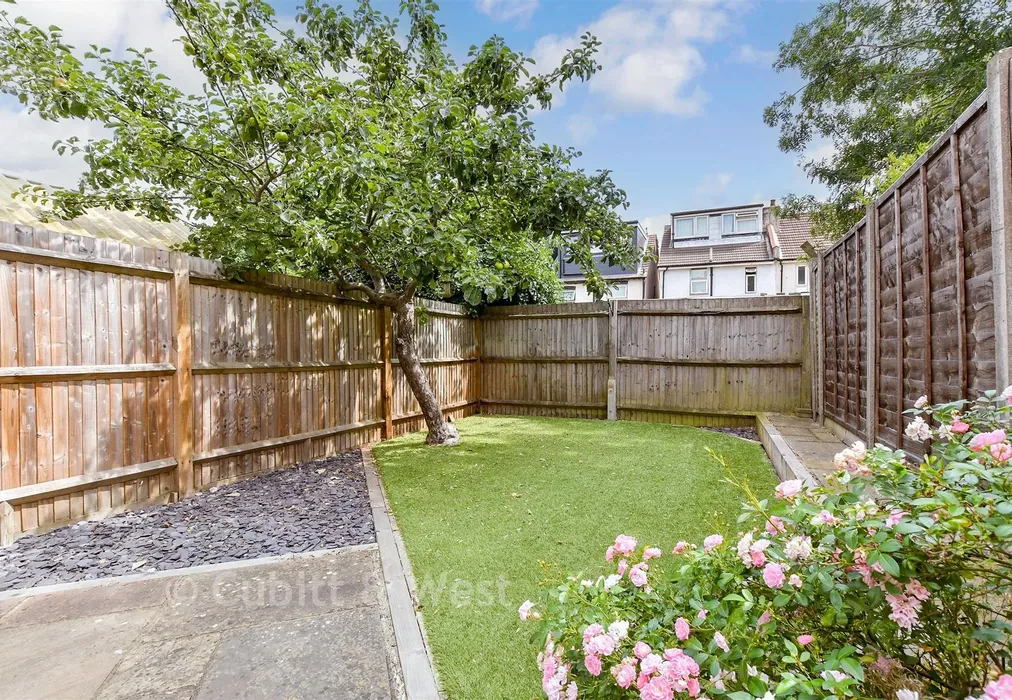Rear Garden - Elm Road, Purley, Surrey - Wards of Kent