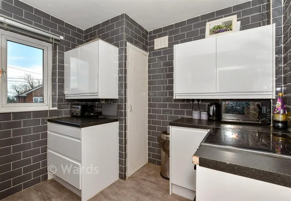 Kitchen - Charing Crescent, Westgate-On-Sea, Kent - Wards of Kent