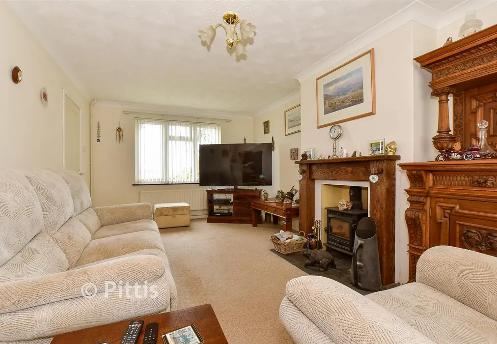Lounge - Wellow Top Road, Wellow, Yarmouth, Isle of Wight - Wards of Kent