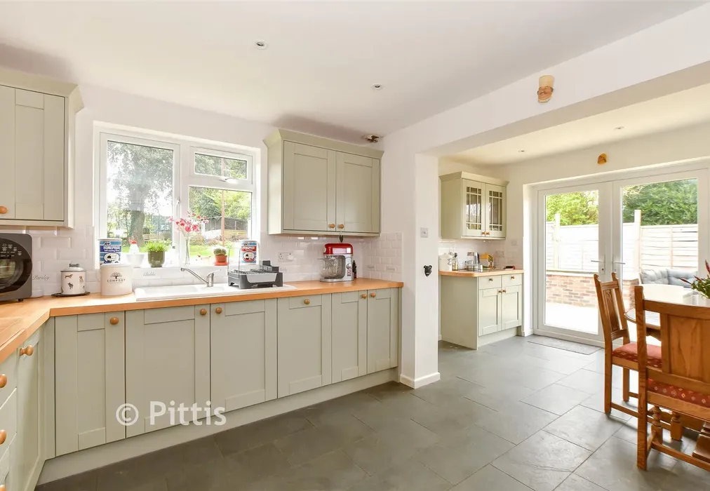 Kitchen - Wellow Top Road, Wellow, Yarmouth, Isle of Wight - Wards of Kent