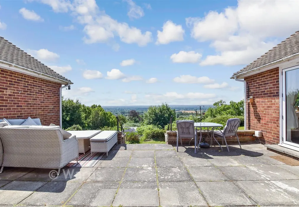 Rear Garden - Chart Road, Sutton Valence, Maidstone, Kent - Wards of Kent