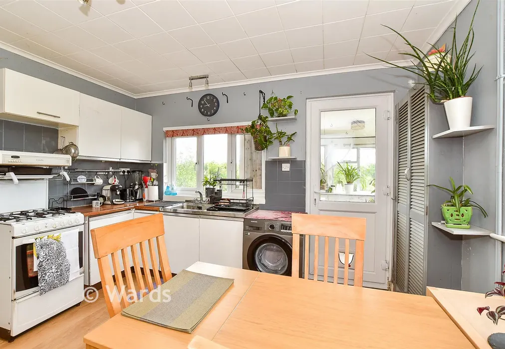 Kitchen/ Diner - Rolvenden Road, Tenterden, Kent - Wards of Kent