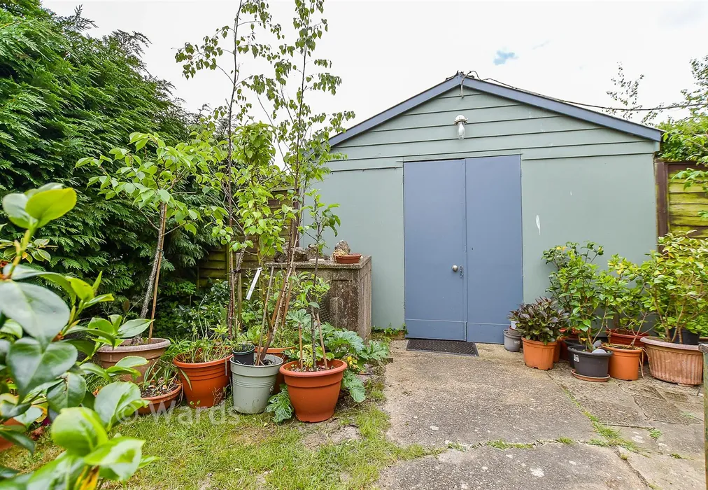 Workshop/Outbuildings - Rolvenden Road, Tenterden, Kent - Wards of Kent