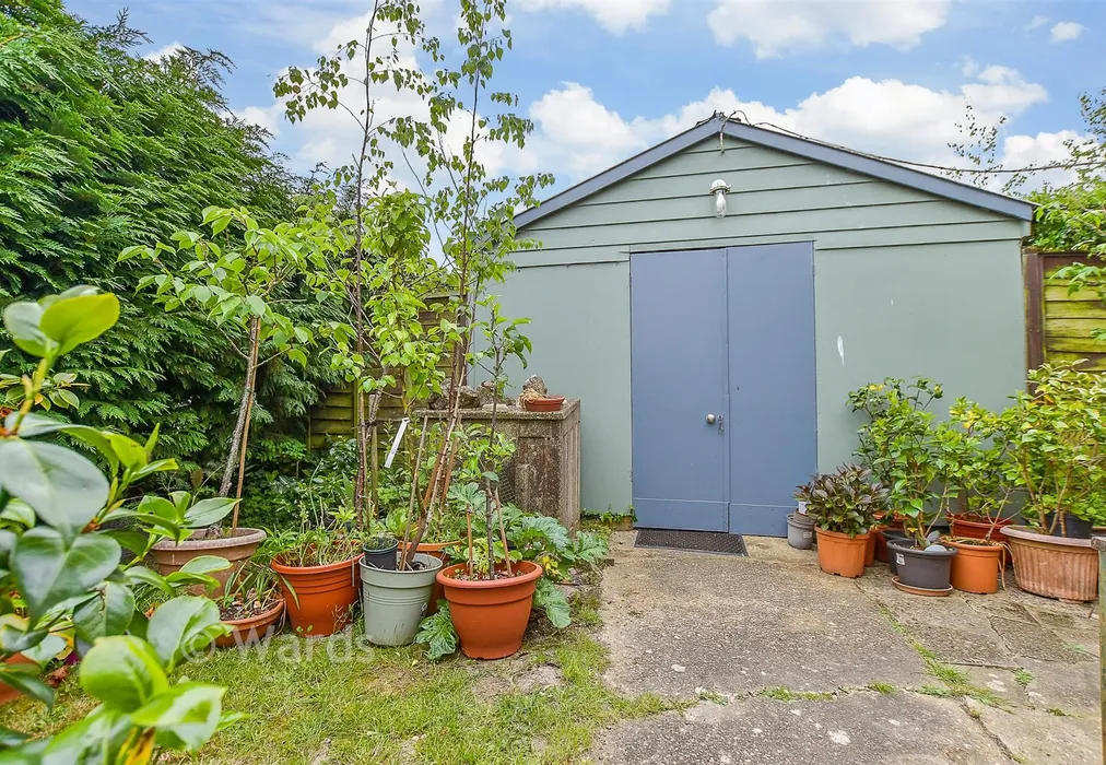 Workshop/Outbuildings - Rolvenden Road, Tenterden, Kent - Wards of Kent
