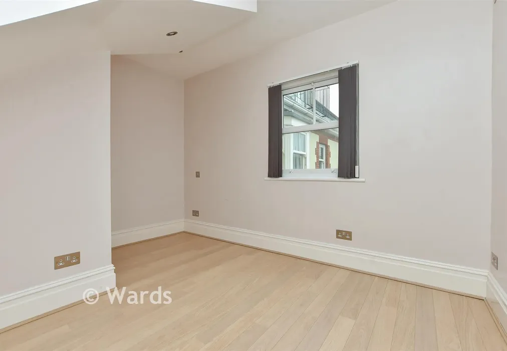 Bedroom 4 - King Street, Margate, Kent - Wards of Kent