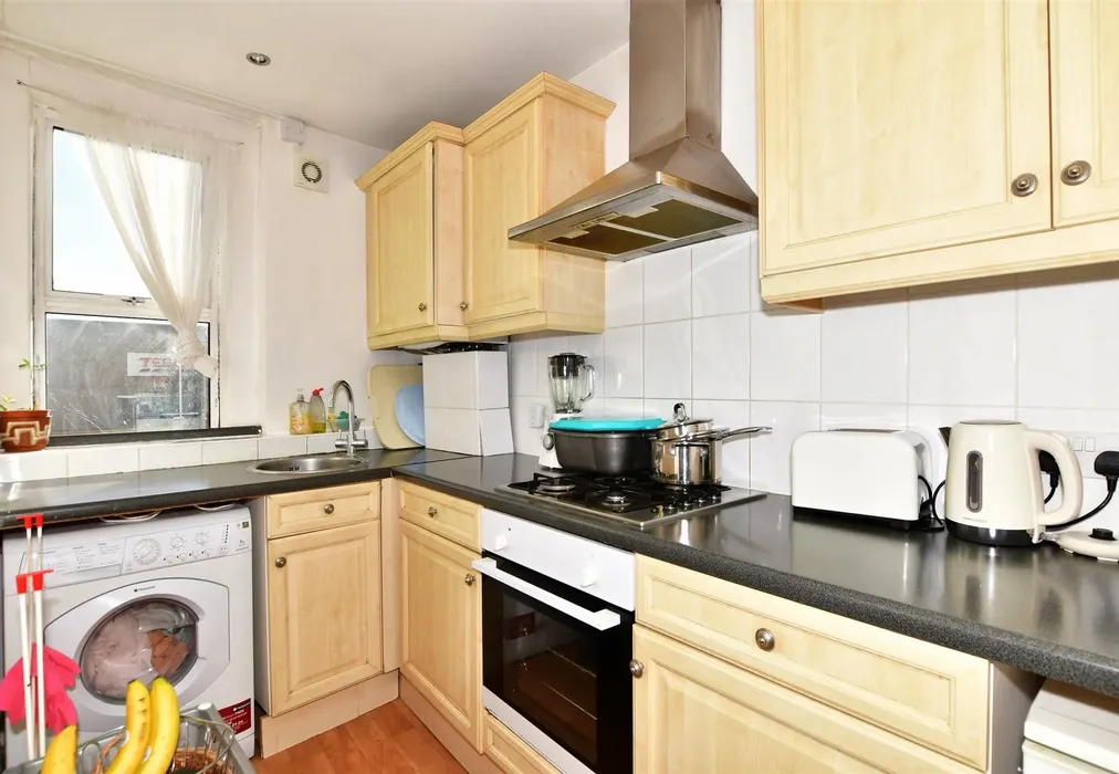 Kitchen - Cornwall Gardens, Cliftonville, Margate, Kent - Wards of Kent