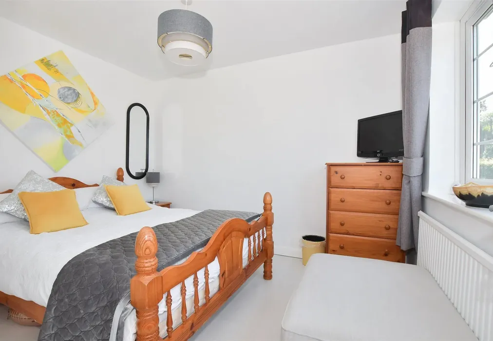 Bedroom 4 - The Glen, Shepherdswell, Dover, Kent - Wards of Kent
