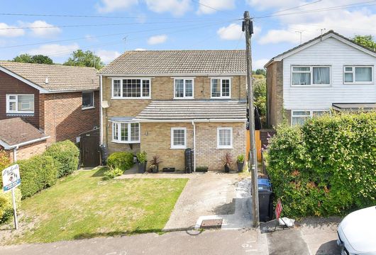 The Glen, Shepherdswell, Dover, Kent - Wards of Kent