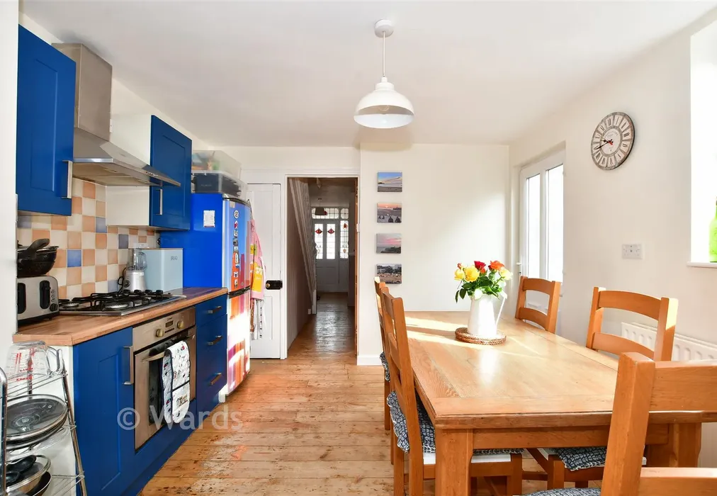 Kitchen/Breakfast Room - Approach Road, Broadstairs, Kent - Wards of Kent