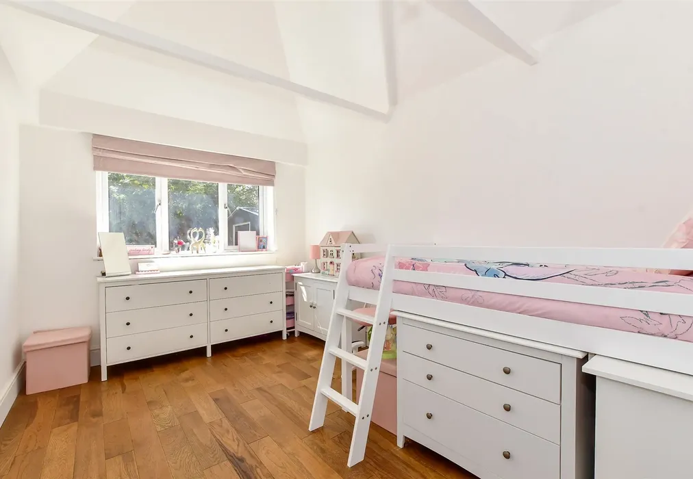 Bedroom 3 - Old Worthing Road, East Preston, West Sussex - Wards of Kent