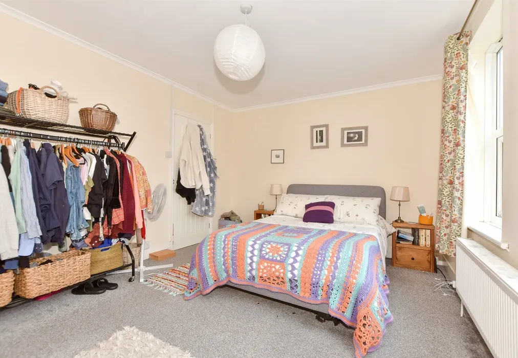 Bedroom 1 - Greenfield Road, Folkestone, Kent - Wards of Kent