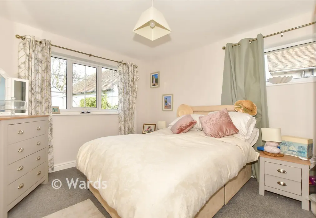 Bedroom 4 - Madeira Road, Littlestone, New Romney, Kent - Wards of Kent