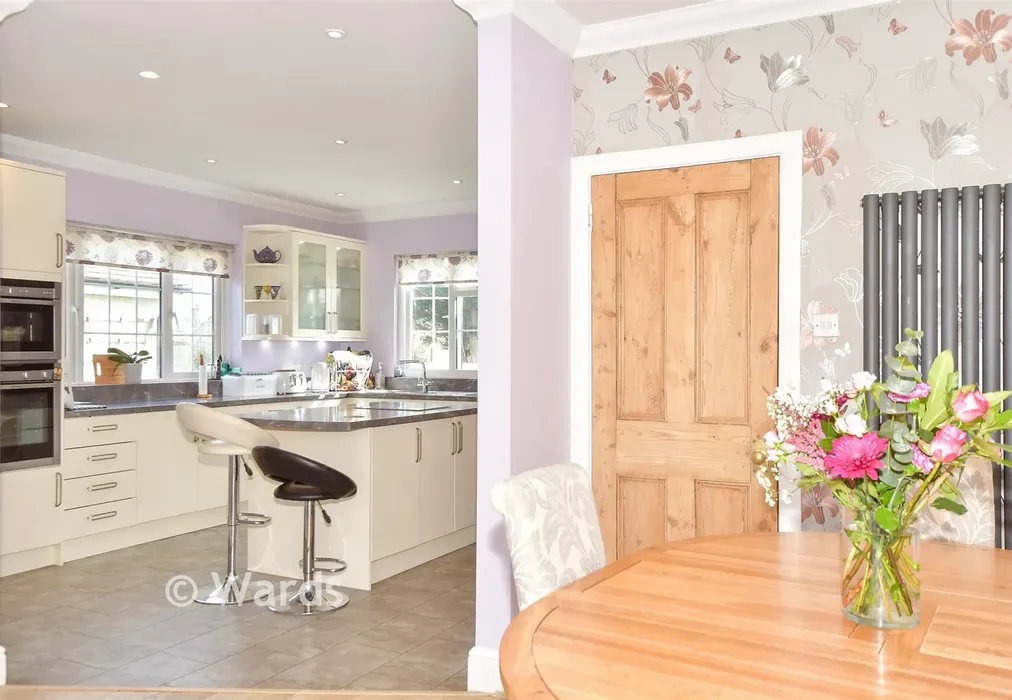 Internal Lifestyle Photograph - Madeira Road, Littlestone, New Romney, Kent - Wards of Kent