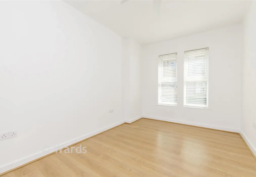 Bedroom 2 - Crawford Avenue, Dartford, Kent - Wards of Kent