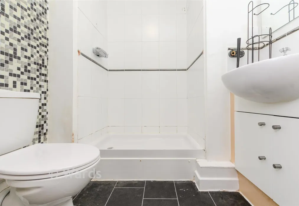 En-Suite Shower Room - Crawford Avenue, Dartford, Kent - Wards of Kent