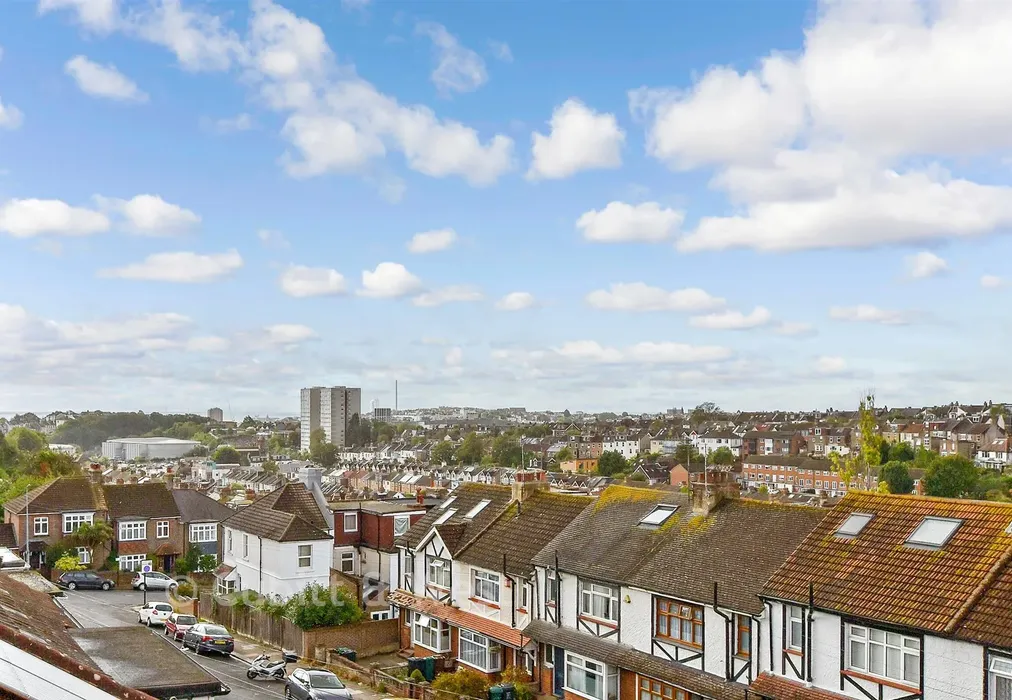 Views To Front - Barnett Road, Brighton, East Sussex - Wards of Kent