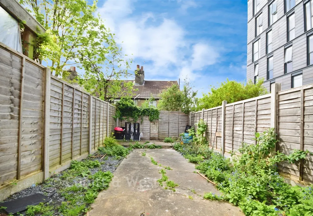 Rear Garden - Edridge Road, Croydon, Surrey - Wards of Kent