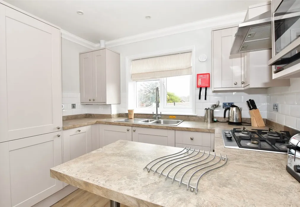 Kitchen - Fort Warden Road, Totland Bay, Isle of Wight - Wards of Kent