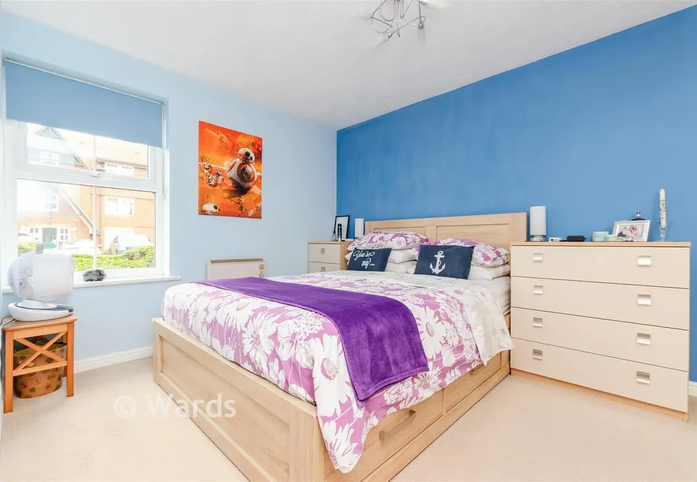 Bedroom 1 - Grange Crescent, Dartford, Kent - Wards of Kent