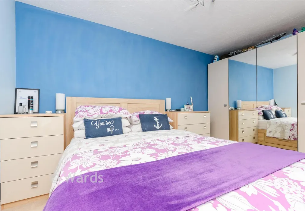Bedroom 1 - Grange Crescent, Dartford, Kent - Wards of Kent