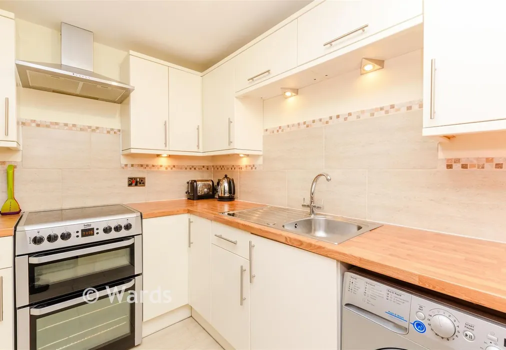 Kitchen - Grange Crescent, Dartford, Kent - Wards of Kent