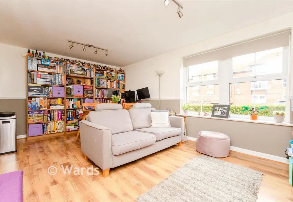 Lounge - Grange Crescent, Dartford, Kent - Wards of Kent