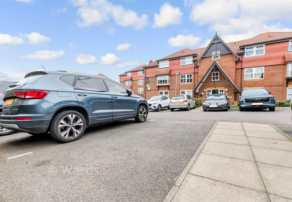 Driveway/Parking - Grange Crescent, Dartford, Kent - Wards of Kent