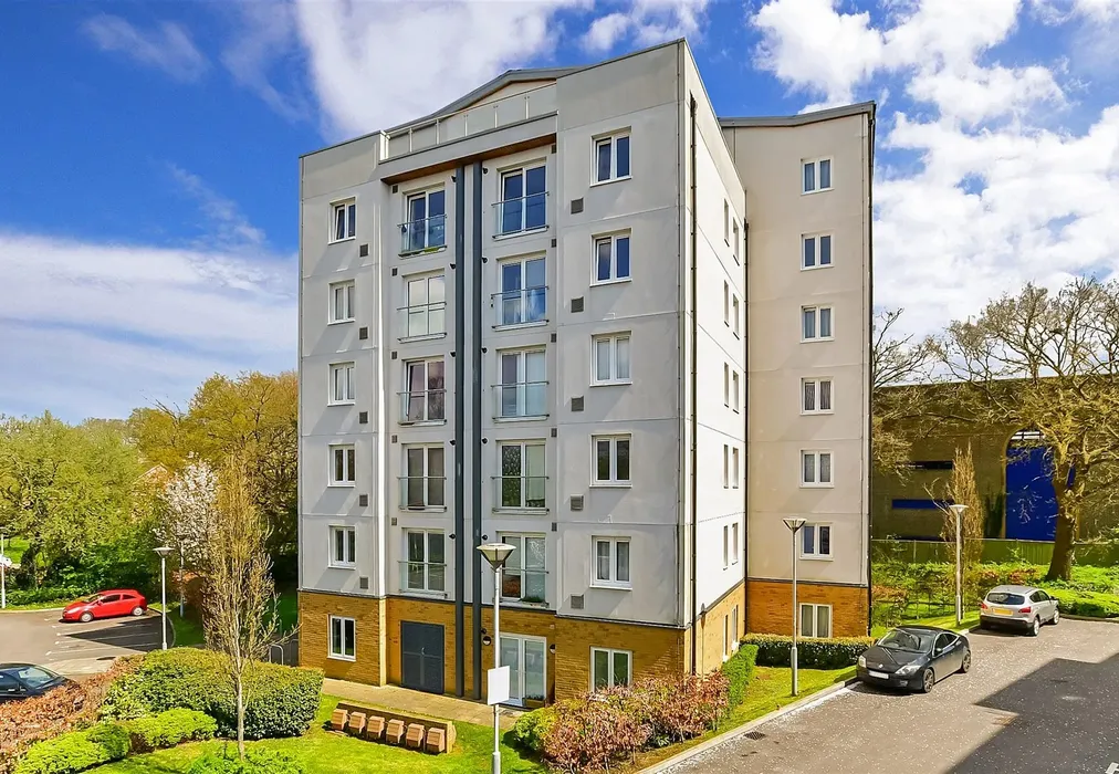Front - West Green Drive, West Green, Crawley, West Sussex - Wards of Kent