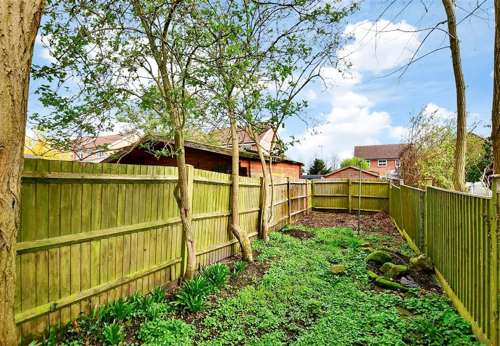 Rear Garden - Mount Road, Borstal, Rochester, Kent - Wards of Kent