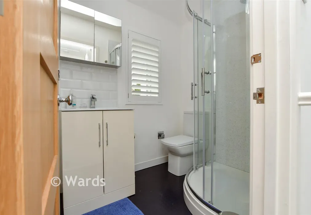 Shower Room - Prospect Road, Broadstairs, Kent - Wards of Kent