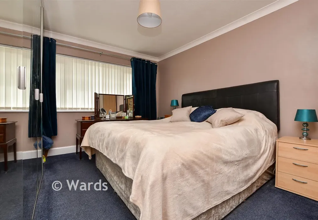 Bedroom 1 - St. Michael's Avenue, Margate, Kent - Wards of Kent